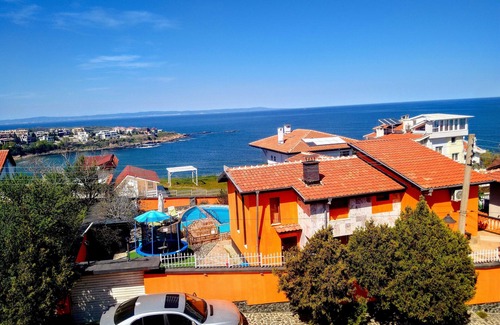Chernomorets Apartment | Sea Marble Villa Studio