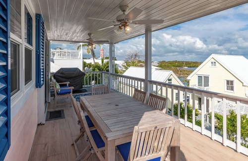 Hope Town House | Sea Merc: A Charming Haven with Captivating Views in Hope Town