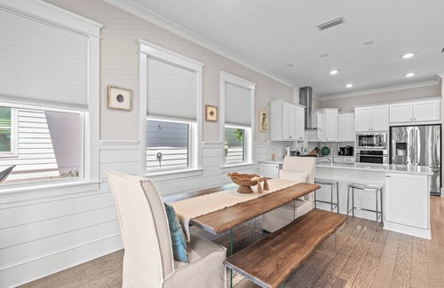 Santa Rosa Beach House | Sea Mist in Prominence | Golf Cart, Bikes, Pools, Walk to Big Chill!