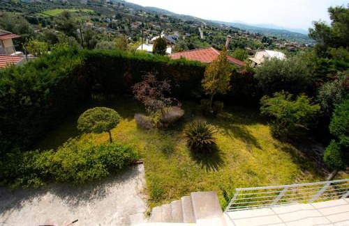 Tanagra Villa | Sea & mountain view-Private balcony-Dilesi by ΜΡS