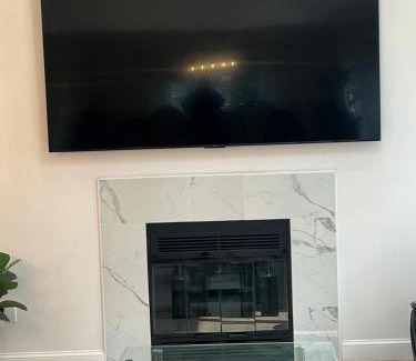 East Patchogue Villa | Sea Ocean Marina Suites Guest HS