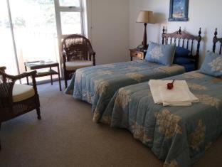 Kini Bay House | Sea Otters Lodge