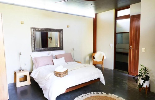 Boomerang Beach House | Sea Pearl on Boom Beach Pacific Palms