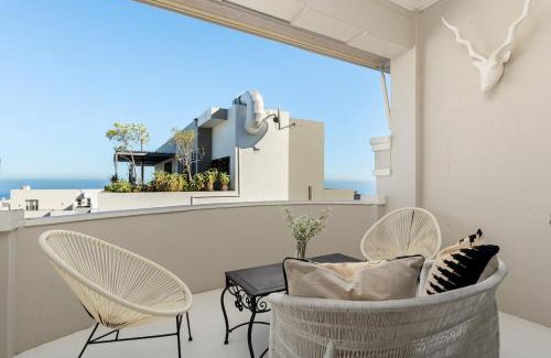 Cape Town Apartment | Sea Point Hideaway