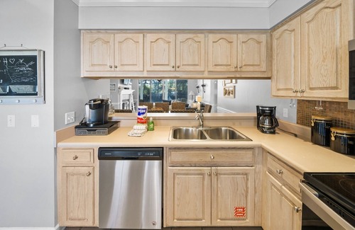 Fort Bay House | Sea-renity - 3 Br home by RedAwning