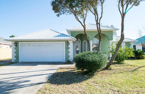 Fort Bay House | Sea-renity Home