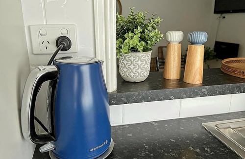 Dalrymple Apartment | Sea Salt Apartment 2 ~ Short walk to beach! Free WiFi! newly decorated!