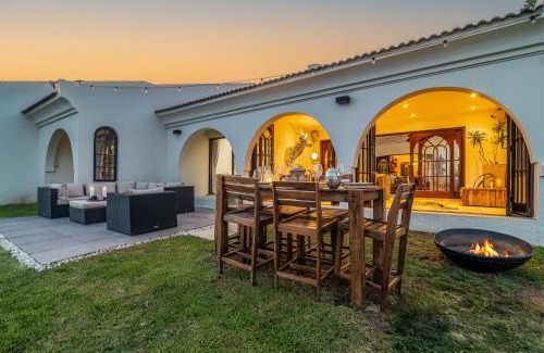 Sheffield Beach Villa | Sea Salt Big Beach House