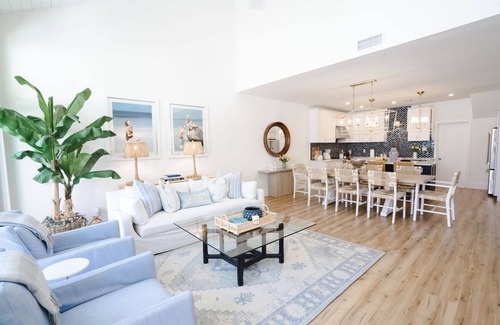 Indian River Shores Villa | SEA SALT VILLA steps from pristine private beach.