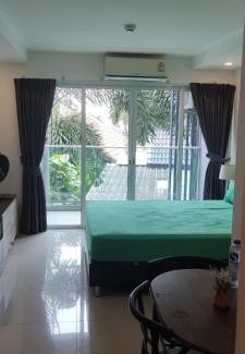 Bang Sare Apartment | Sea Saran Condominium for Short-Term Stay