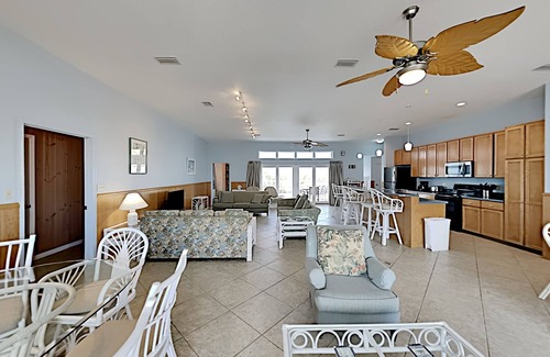 Villa Segunda House | Sea'Scape | Beach View Home, Balcony, Rooftop Deck