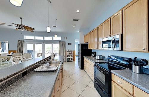 Villa Segunda House | Sea'Scape | Beach View Home, Balcony, Rooftop Deck