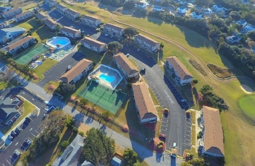 Sea Scape Condo | Sea Scape - Nice Pools, Amenities, and Close to Beach!