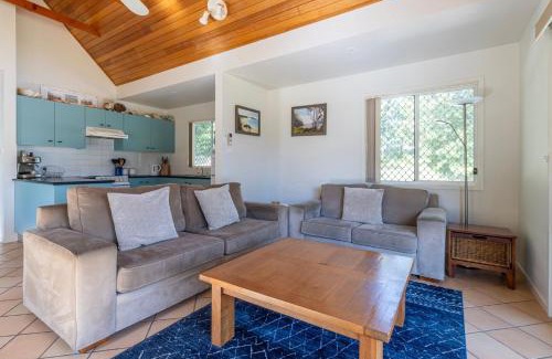 Berrara House | Sea Shell Chalet at Berrara Chalets