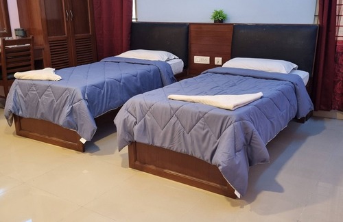 Thousand Lights Hotel | SEA SHELL PARK