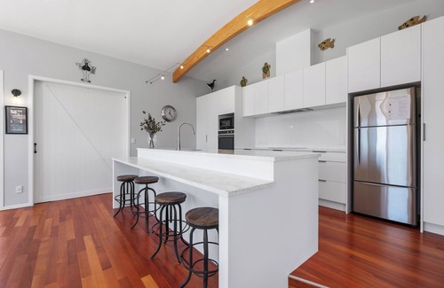 Waihi Beach Cottage | Sea Shells By The Shaw - Waihi Beach Holiday Home