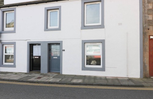 Eyemouth Apartment | SEA SPRAY, pet friendly, country holiday cottage in Eyemouth