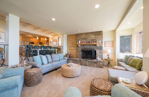 San Simeon House | Sea Spray- #PH14 Spectacular Oceanfront Living at it's Best!