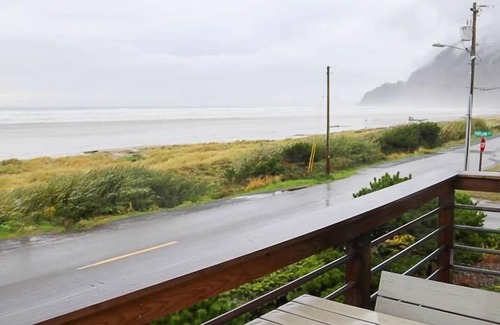 Manzanita House | Sea Star #2 (MCA 51 B-GF)