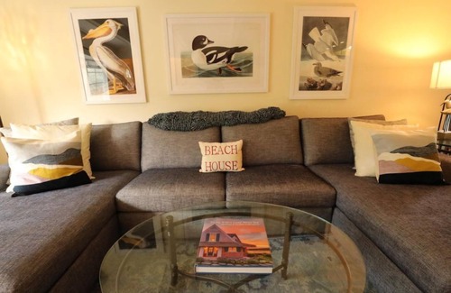 Mendocino House | Sea Star Cottage walking distance to Russian Gulch