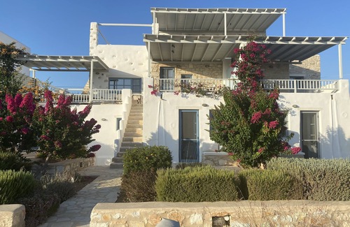 Santa Maria House | Sea Swell Villa 2 - stylish home with shared pool