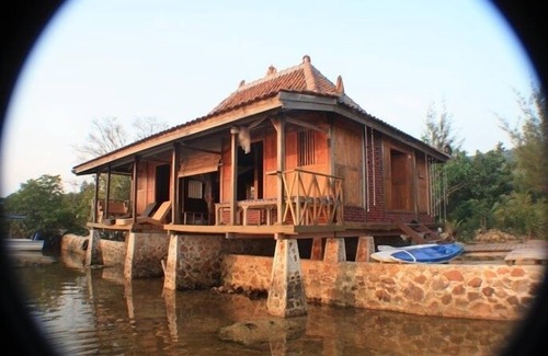 Karimun Jawa Cottage | Sea Terrace Joglo - Cemara Cottage