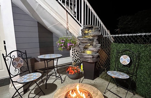 Courtenay House | Sea to Sky Garden Spa Suite. All amenities and outdoor adventures await.