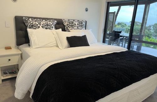 Russell Apartment | Sea Veiws Russell