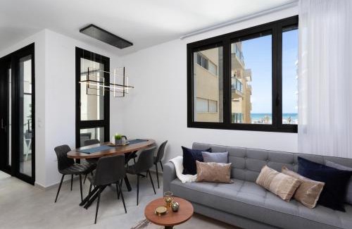 Kerem HaTeimanim Apartment | Sea View 2 BR near Shouk Hacarmel by HolyGuest