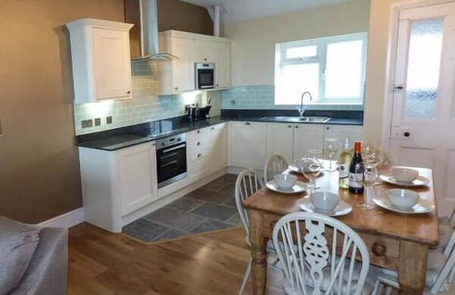 Llanfairfechan Apartment | SEA VIEW APARTMENT, family friendly, with a garden in Llanfairfechan