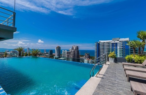 Pratumnak Hill Apartment | Sea View Apartment @The Point Pratumnak #1