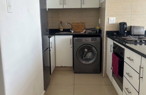 South Beach Apartment | Sea View Apartment, 3 min Walk to Ushaka Marine and 1 min Walk to the Beach