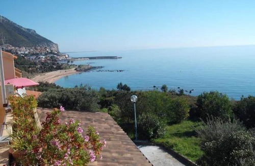 Cala Gonone Apartment | SEA VIEW APARTMENT first row, on the beach climbing