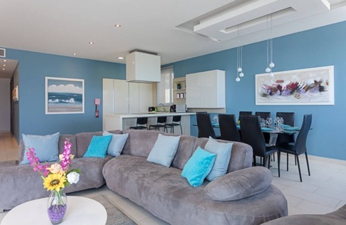San Tumas Apartment | Sea-View Apartment at WatersEdge Complex with two pools