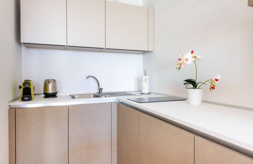 Municipio 3 Apartment | Sea view Apartment with balcony!