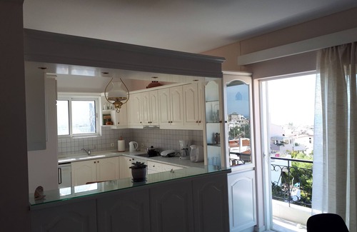 Voula House | Sea view,big and comfortable appartment in Voula