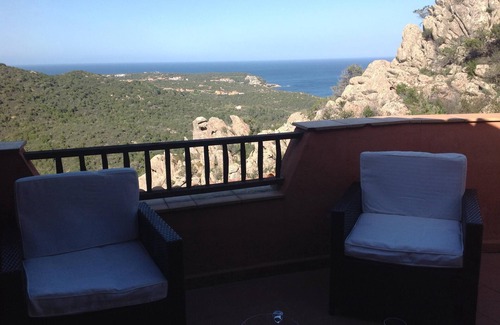 Pantogia House | Sea View & Breathtaking Landscape at Charming Cosy House, Porto Cervo 2km