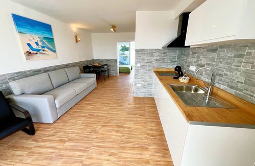 Caleta de Fuste House | Sea View Bungalow with Communal Pool
