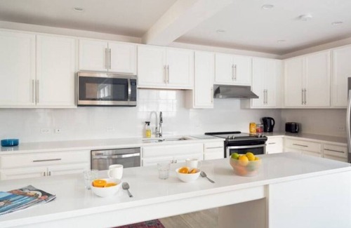 Ireland Island Apartment | Sea View Contemporary 3Bed Upper - 3A