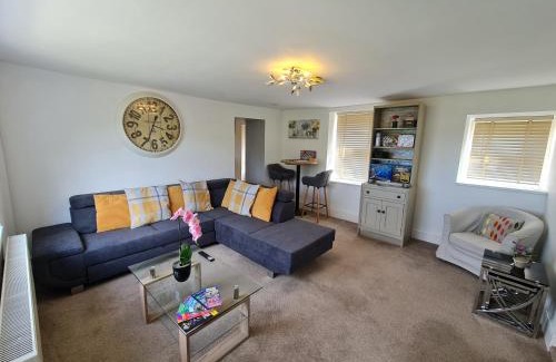 Penmaenmawr House | Sea view cottage near snowdon & coastal trails