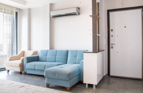 Akbuk Apartment | Sea View Flat with Shared Pool 5 min to Beach