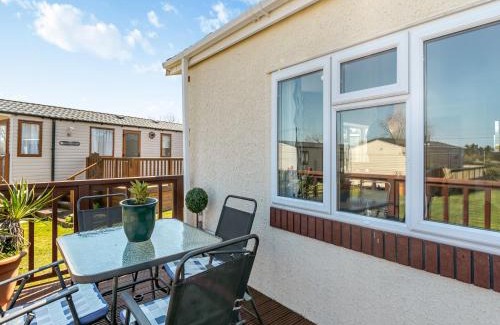 Dinas Cross House | Sea View