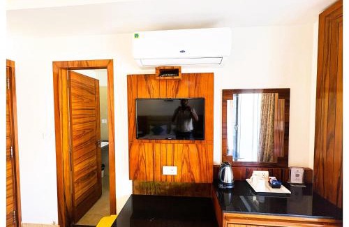 Shirdi Hotel | Sea View Hotel Golden Palace Rivera Puri