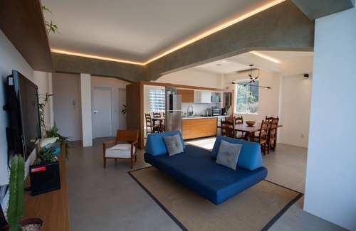 Leblon Apartment | Sea view in beautiful apartment in the south of Rio de Janeiro