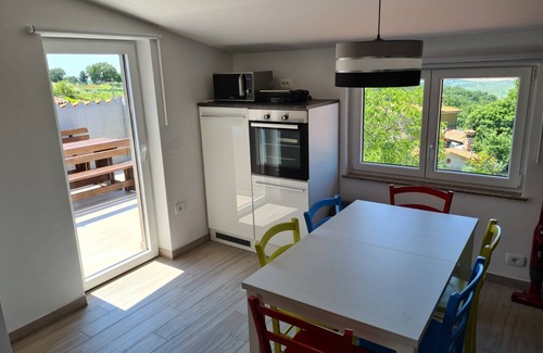 Sveti Peter Apartment | Sea View Istrian Countryside 1BR Apartment