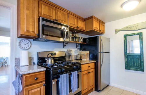 Laguna Beach Cottage | Sea View Laguna Cottage, Walk to Beach & Village, Fully-Equipped!