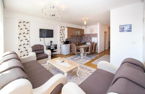 Podmaine Apartment | Sea view Lazi