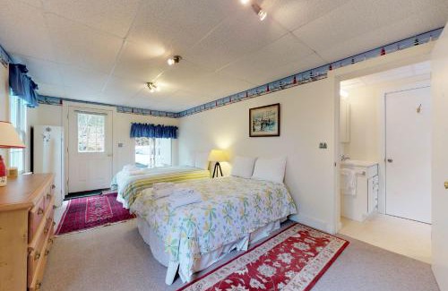 Boothbay Harbor House | Sea View & Overlook