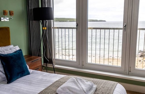 Thurso Hotel | Sea View Room With Balcony 50m from the Beach