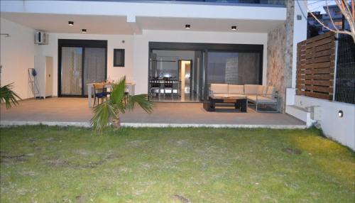 Petaloudes Apartment | Sea View Sunrise Luxury Apartment